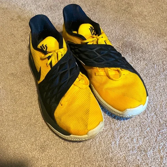 Nike Shoes Nike Kyrie Low Amarillo Yellow Black Basketball